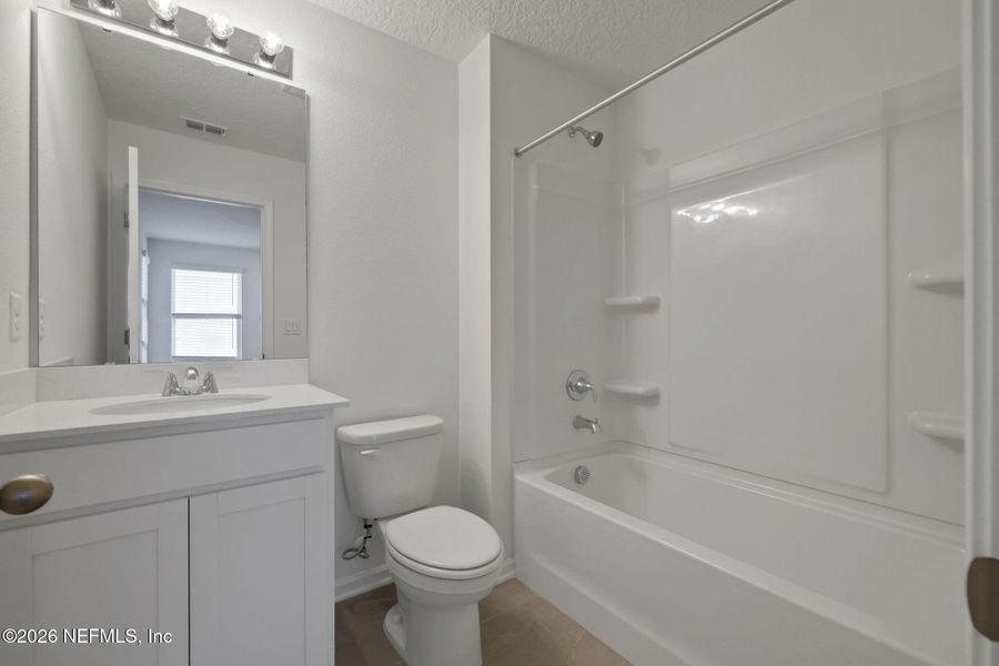 Furnished interior view inside a new home in Diamond Springs, Jacksonville (Image 7).