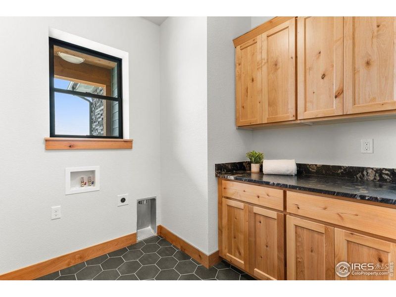 Furnished interior view inside a new home in Harvest Ridge, Berthoud (Image 38).