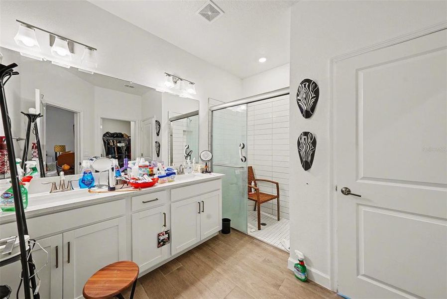 Furnished interior view inside a new home in , Land O' Lakes (Image 6).