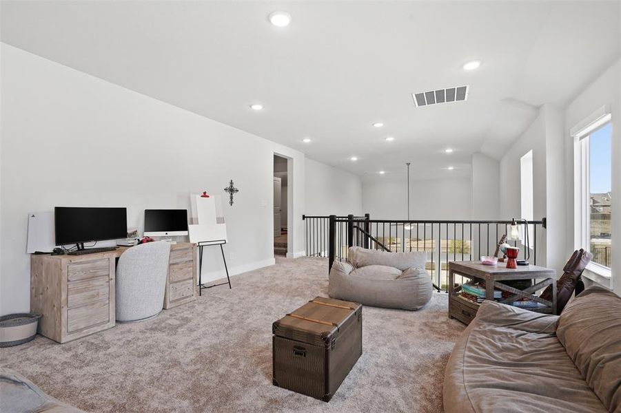Furnished interior view inside a new home in Somerset Park, Rockwall (Image 34).