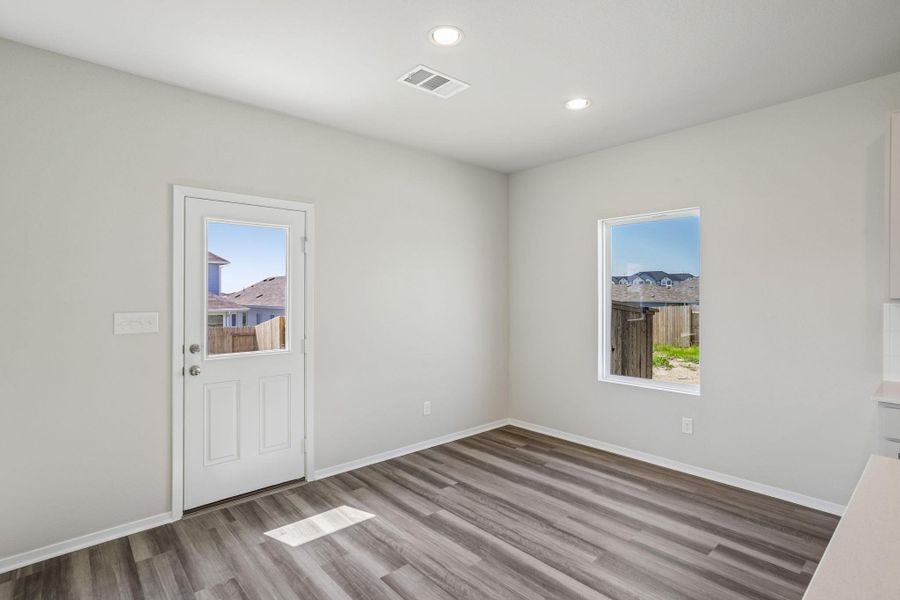 Spacious, unfurnished interior of a new home in Edgebrooke, Pflugerville (Image 21). Spacious, unfurnished interior of a new home in Edgebrooke, Pflugerville (Image 21).