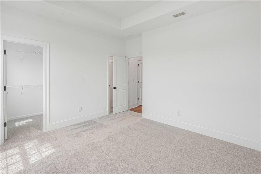 Spacious, unfurnished interior of a new home in Waterhaven, Cumming (Image 49).