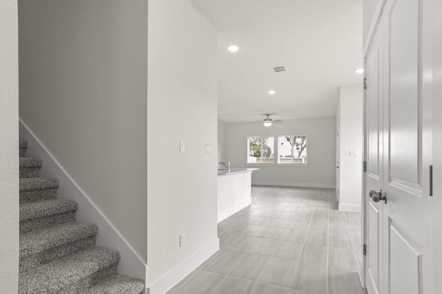 Spacious, unfurnished interior of a new home in Saddle Creek Twinhomes, Georgetown (Image 28). Spacious, unfurnished interior of a new home in Saddle Creek Twinhomes, Georgetown (Image 28).