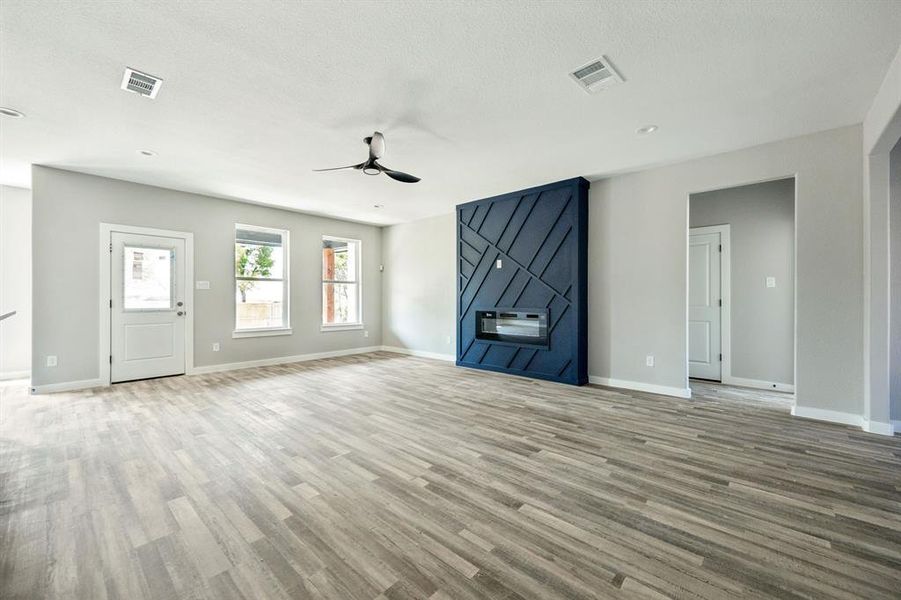 Spacious, unfurnished interior of a new home in , Glenn Heights (Image 29).