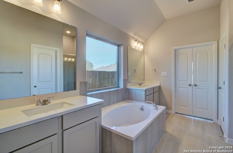 Furnished interior view inside a new home in Meyer Ranch – Premier, New Braunfels (Image 9). Furnished interior view inside a new home in Meyer Ranch – Premier, New Braunfels (Image 9).