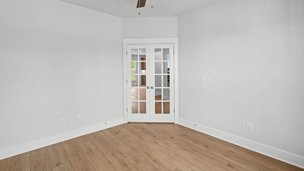 Spacious, unfurnished interior of a new home in Hunters Creek, Flowery Branch (Image 18). Spacious, unfurnished interior of a new home in Hunters Creek, Flowery Branch (Image 18).