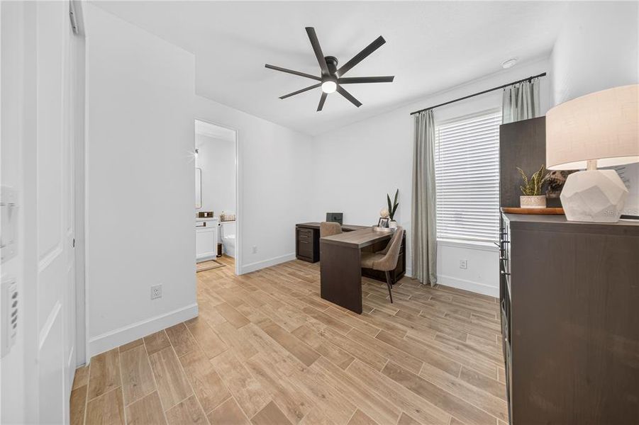 Furnished interior view inside a new home in , Wesley Chapel (Image 37).