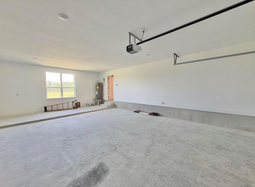Spacious, unfurnished interior of a new home in , Lexington (Image 31).