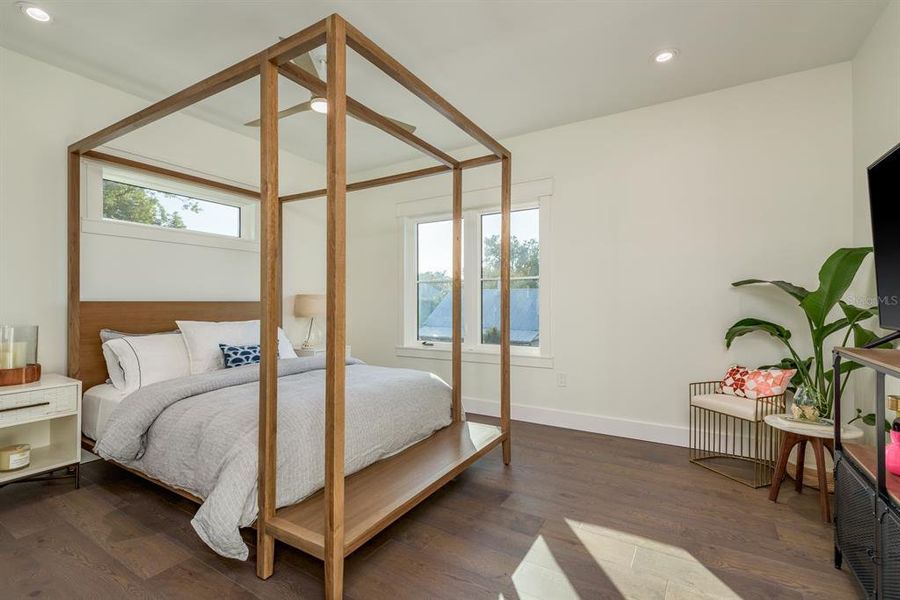 Furnished interior view inside a new home in , St. Petersburg (Image 49).