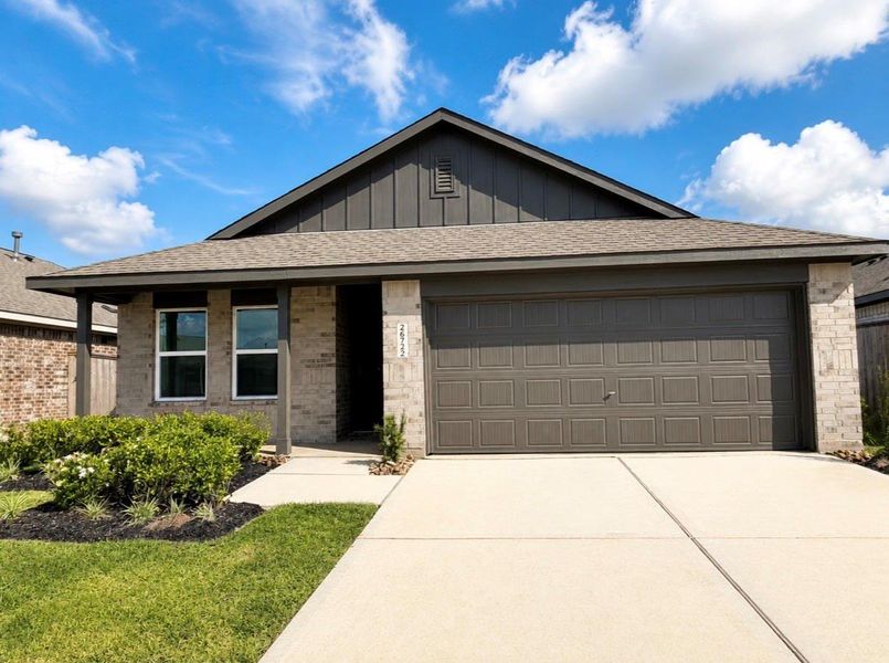 Front exterior of a new home in Anniston, Katy, TX, highlighting curb appeal (Image 1). Front exterior of a new home in Anniston, Katy, TX, highlighting curb appeal (Image 1).