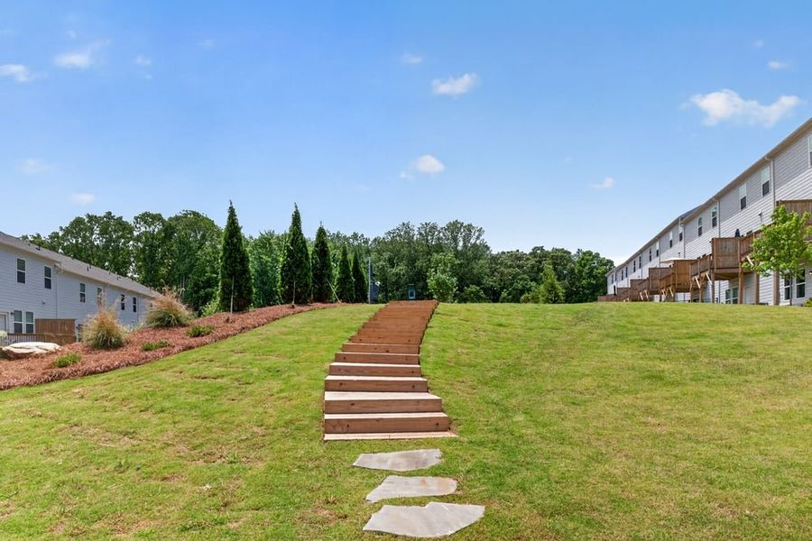 Community amenities in Auburn Glen, Dacula (Image 46).