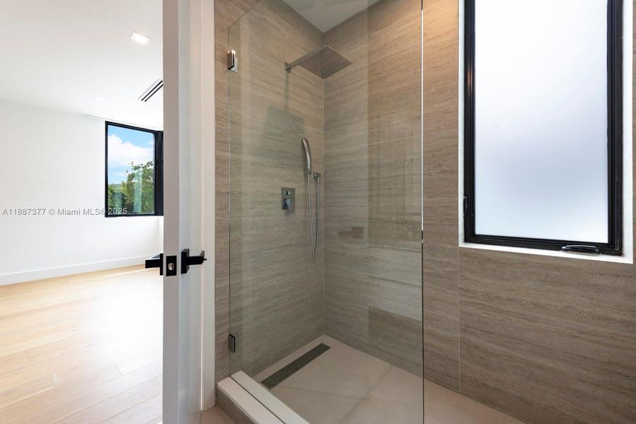 Image 63 of a home in .