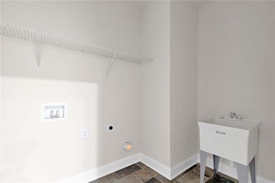 Spacious, unfurnished interior of a new home in , Buford (Image 33).