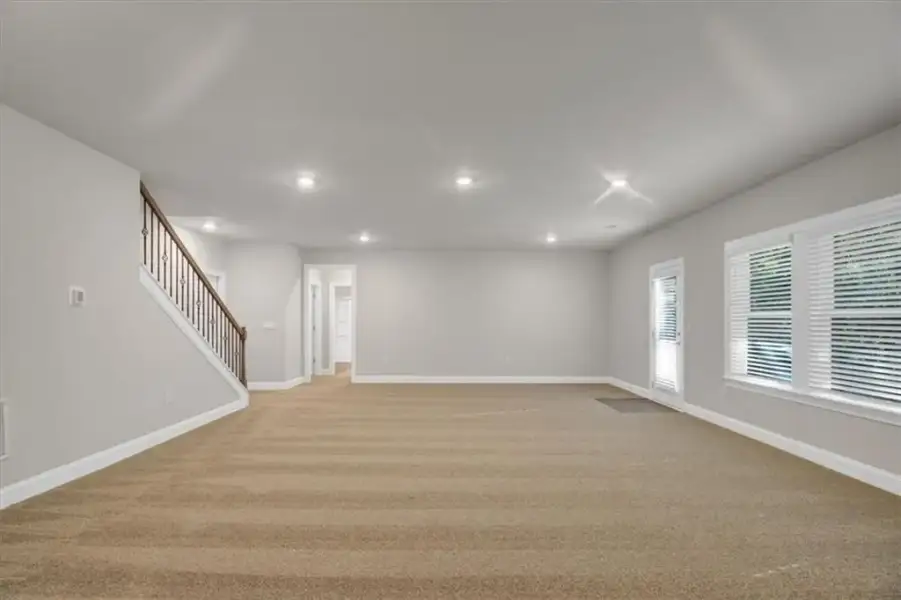 Spacious, unfurnished interior of a new home in Tuscany Hills, Douglasville (Image 41).