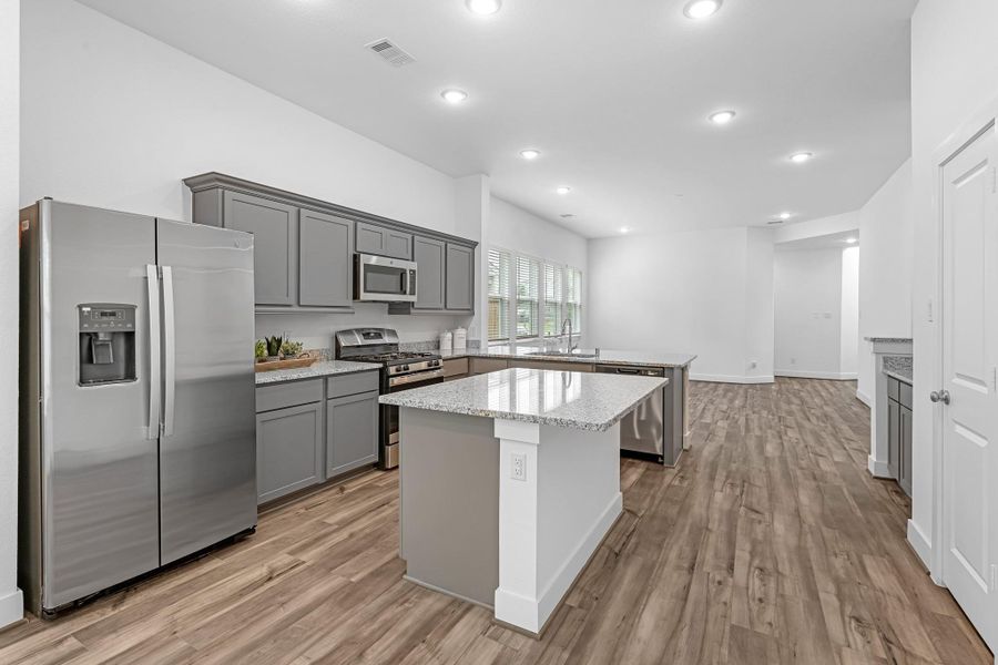 Furnished interior view inside a new home in Venetian Pines, Conroe (Image 13).