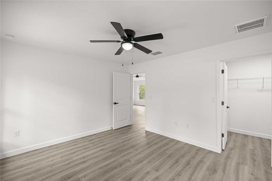 Spacious, unfurnished interior of a new home in , Dunnellon (Image 18).