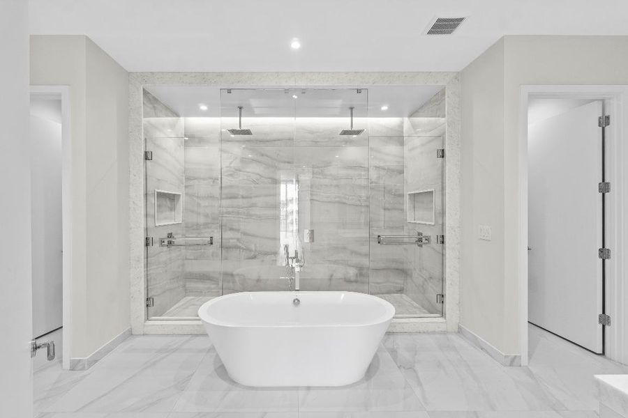 020-200SoutheastMiznerBoulevard-Villa101