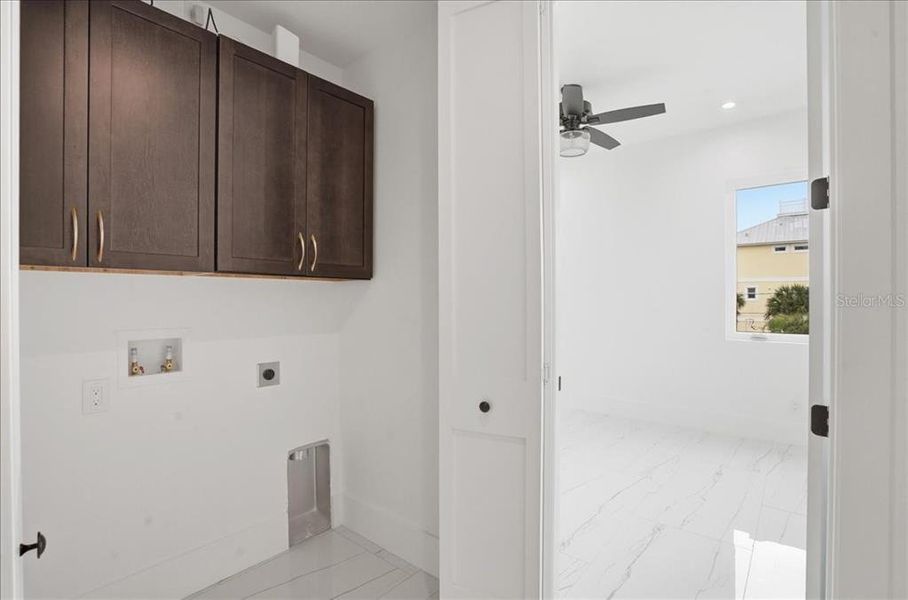 Image 87 of a home in .