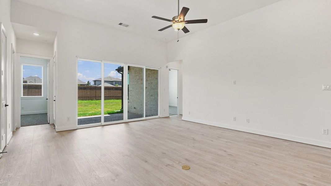 Spacious, unfurnished interior of a new home in Elyson 50's, Katy (Image 20).