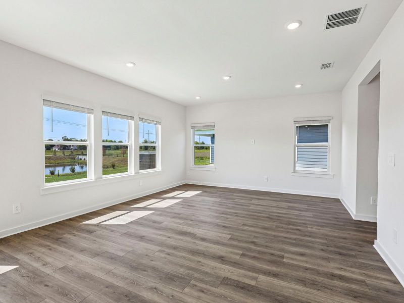 Spacious, unfurnished interior of a new home in Avery Farms - Legacy Series, Murfreesboro (Image 11).