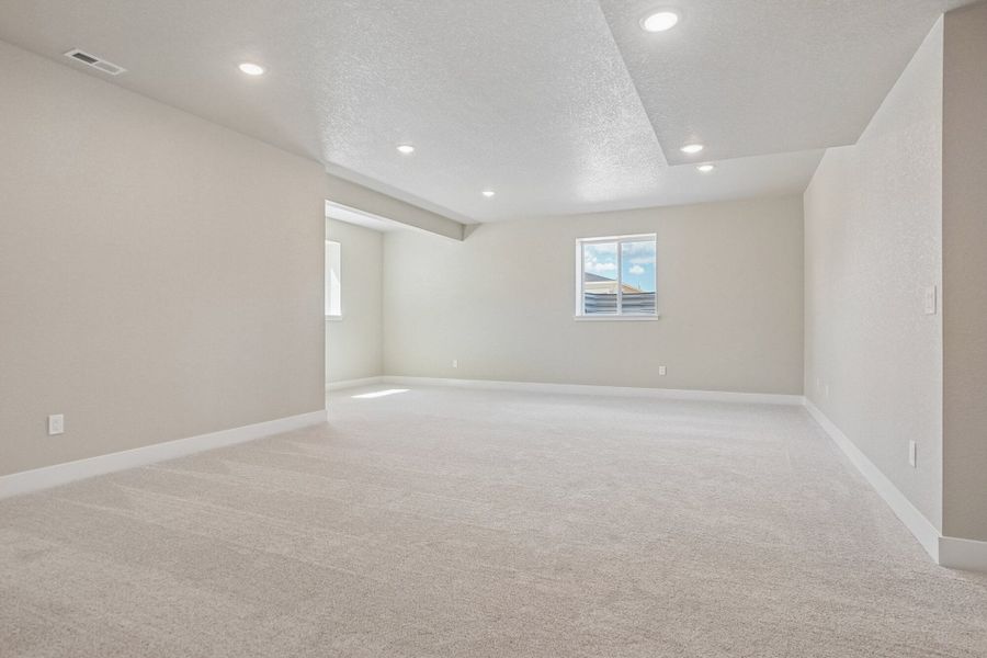 Spacious, unfurnished interior of a new home in Jackson Creek North, Monument (Image 59).