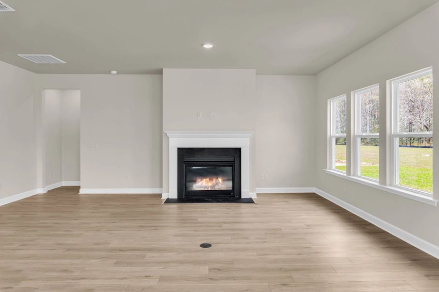 Spacious, unfurnished interior of a new home in Watson Hill, Summerville (Image 20).