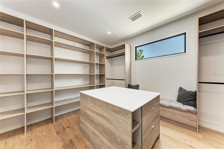 Furnished interior view inside a new home in , Sarasota (Image 54).