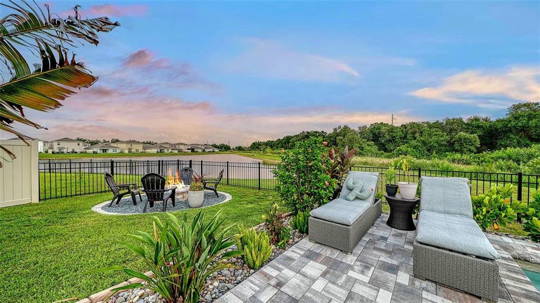 Community amenities in Bella Lago, Parrish (Image 37).