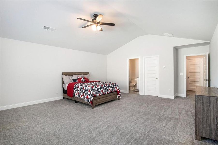 Furnished interior view inside a new home in Hellen Valley, Braselton (Image 19). Furnished interior view inside a new home in Hellen Valley, Braselton (Image 19).