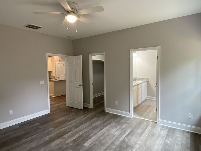 Spacious, unfurnished interior of a new home in , Eutawville (Image 15). Spacious, unfurnished interior of a new home in , Eutawville (Image 15).