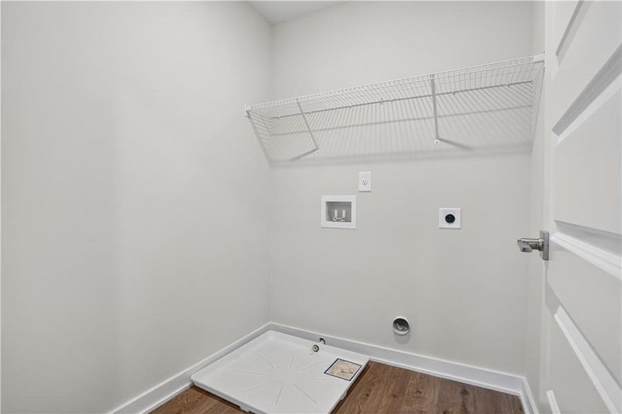 Spacious, unfurnished interior of a new home in , Villa Rica (Image 36).