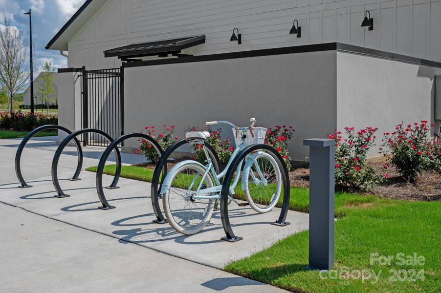 Biking, swimming, or ceramics Cresswind at Wesley Chapel has something for everyone!