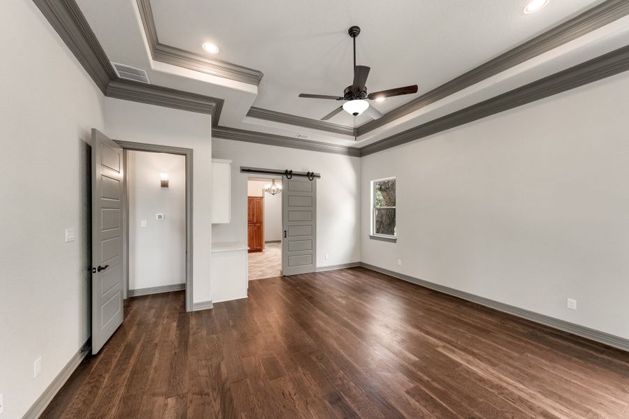 Representative unfurnished interior of a home built from the The Ridgeline by Whitestone Custom Homes in Johnson Ranch, Bulverde (Image 27). Representative unfurnished interior of a home built from the The Ridgeline by Whitestone Custom Homes in Johnson Ranch, Bulverde (Image 27).