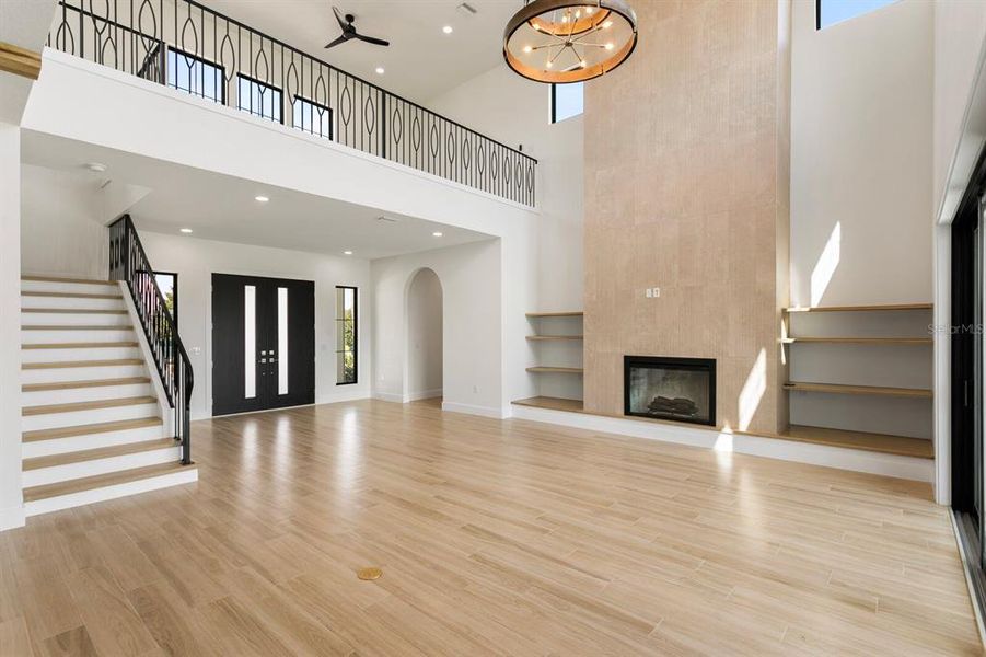 Spacious, unfurnished interior of a new home in , Lithia (Image 45).