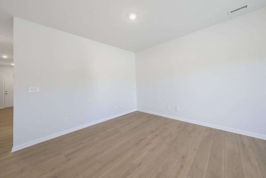 Spacious, unfurnished interior of a new home in Sweetbrier, Durham (Image 18).