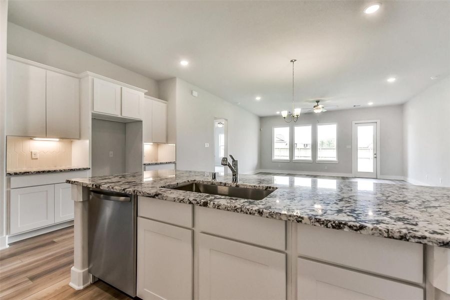 Furnished interior view inside a new home in Sierra Vista, Rosharon (Image 6).