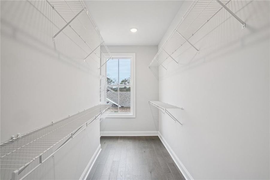 Spacious, unfurnished interior of a new home in Ward's Crossing Townhomes, Johns Creek (Image 25).