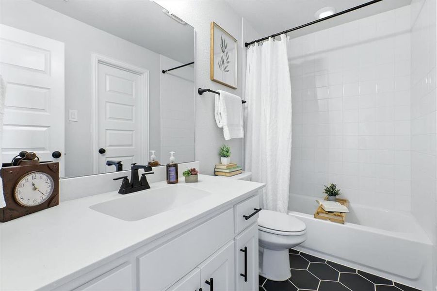 Furnished interior view inside a new home in , Lewisville (Image 9). Furnished interior view inside a new home in , Lewisville (Image 9).