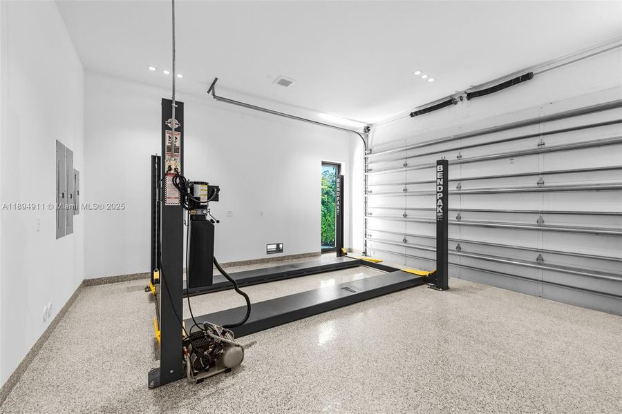 Image 78 of a home in .