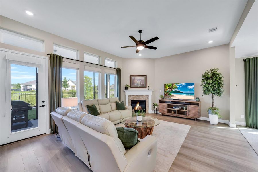 Furnished interior view inside a new home in , Willis (Image 4).