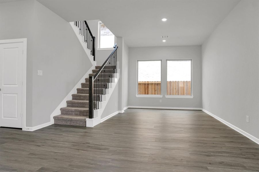 Image 11 of a home in Sunterra 50s. Image 11 of a home in Sunterra 50s.