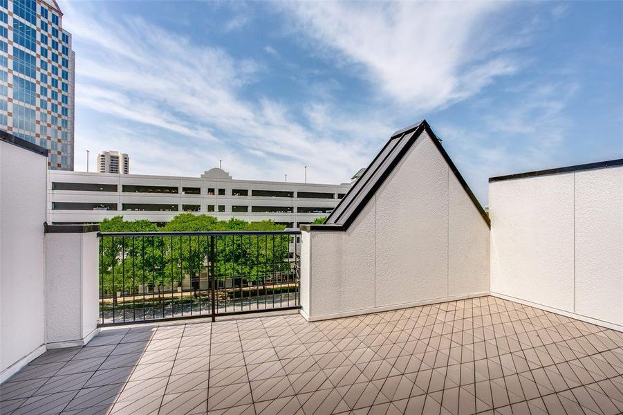 Roof Deck. Progress photo of actual unit. Roof Deck. Progress photo of actual unit.