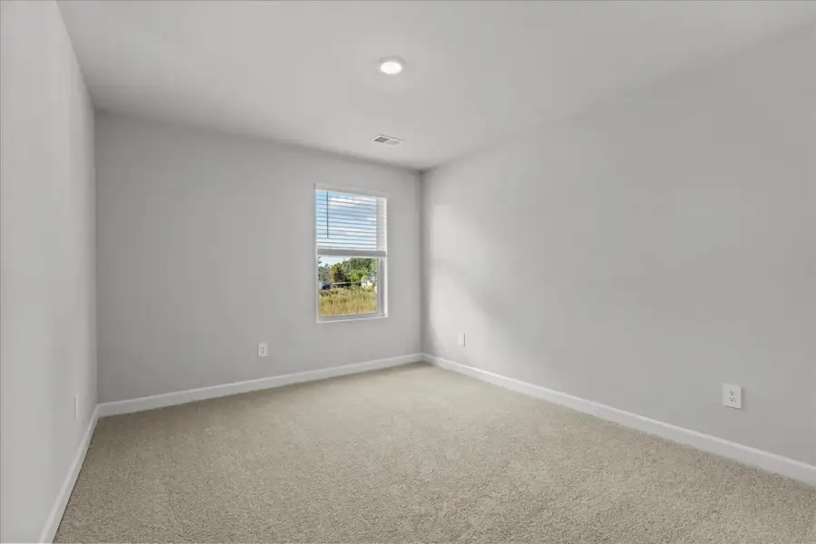 Spacious, unfurnished interior of a new home in Creek Ridge - Signature Collection, Spartanburg (Image 17).