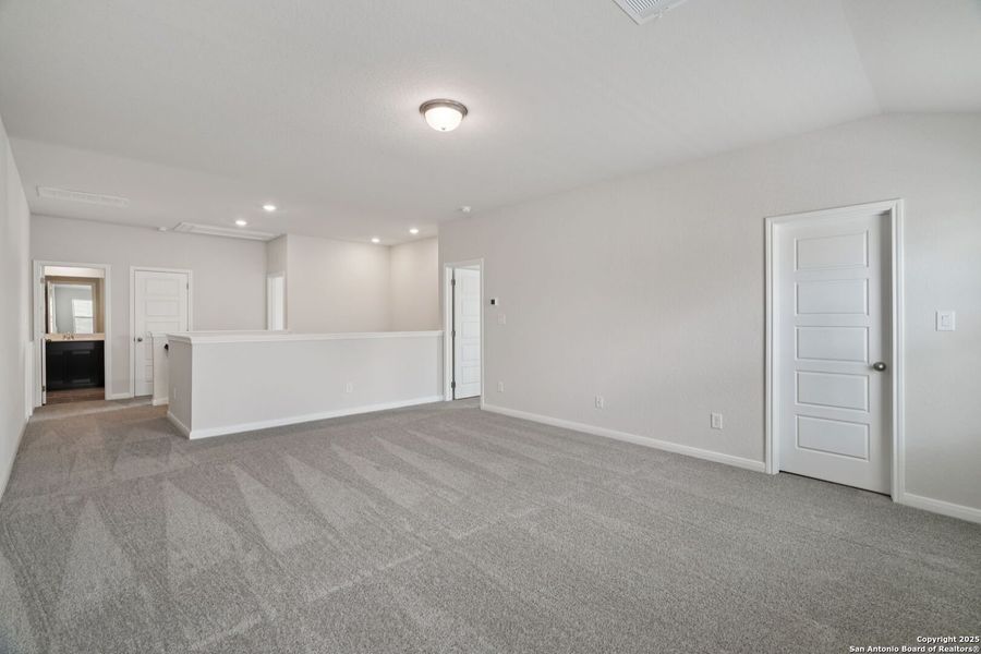 Spacious, unfurnished interior of a new home in Legendary Trails - Classic Series, Cibolo (Image 31). Spacious, unfurnished interior of a new home in Legendary Trails - Classic Series, Cibolo (Image 31).