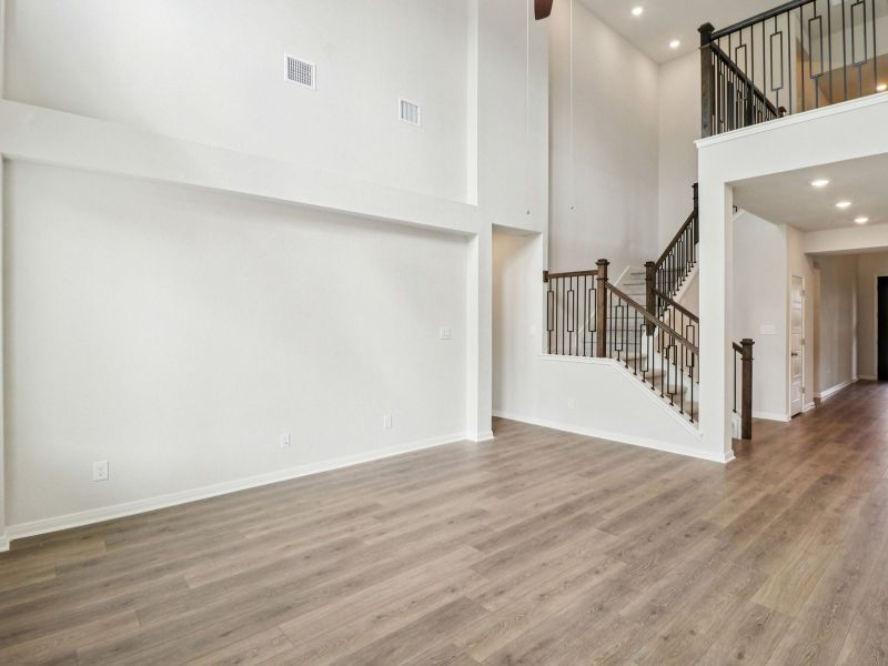 Spacious, unfurnished interior of a new home in Fox Falls, Boerne (Image 14). Spacious, unfurnished interior of a new home in Fox Falls, Boerne (Image 14).