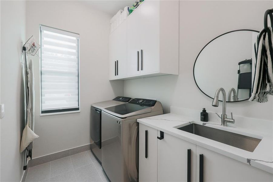 Furnished interior view inside a new home in , Port Charlotte (Image 41).