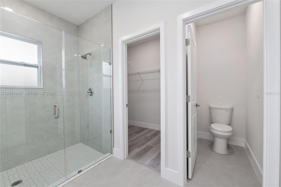 Furnished interior view inside a new home in , Ocala (Image 12).