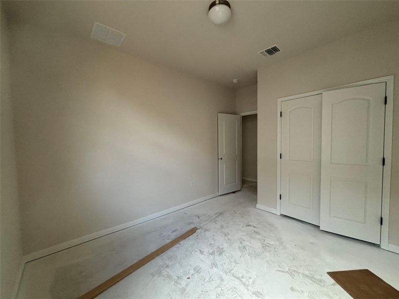 Spacious, unfurnished interior of a new home in Covered Bridge, Hutto (Image 27). Spacious, unfurnished interior of a new home in Covered Bridge, Hutto (Image 27).