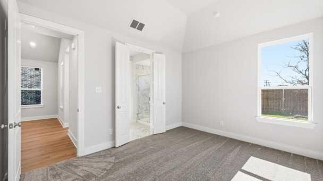 Spacious, unfurnished interior of a new home in Heritage Ranch, Sherman (Image 18).