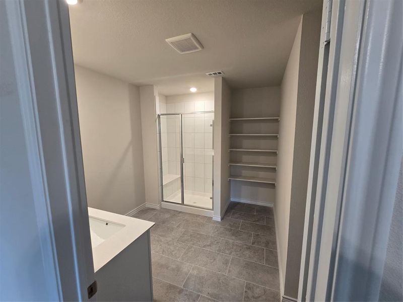 Image 25 of a home in .